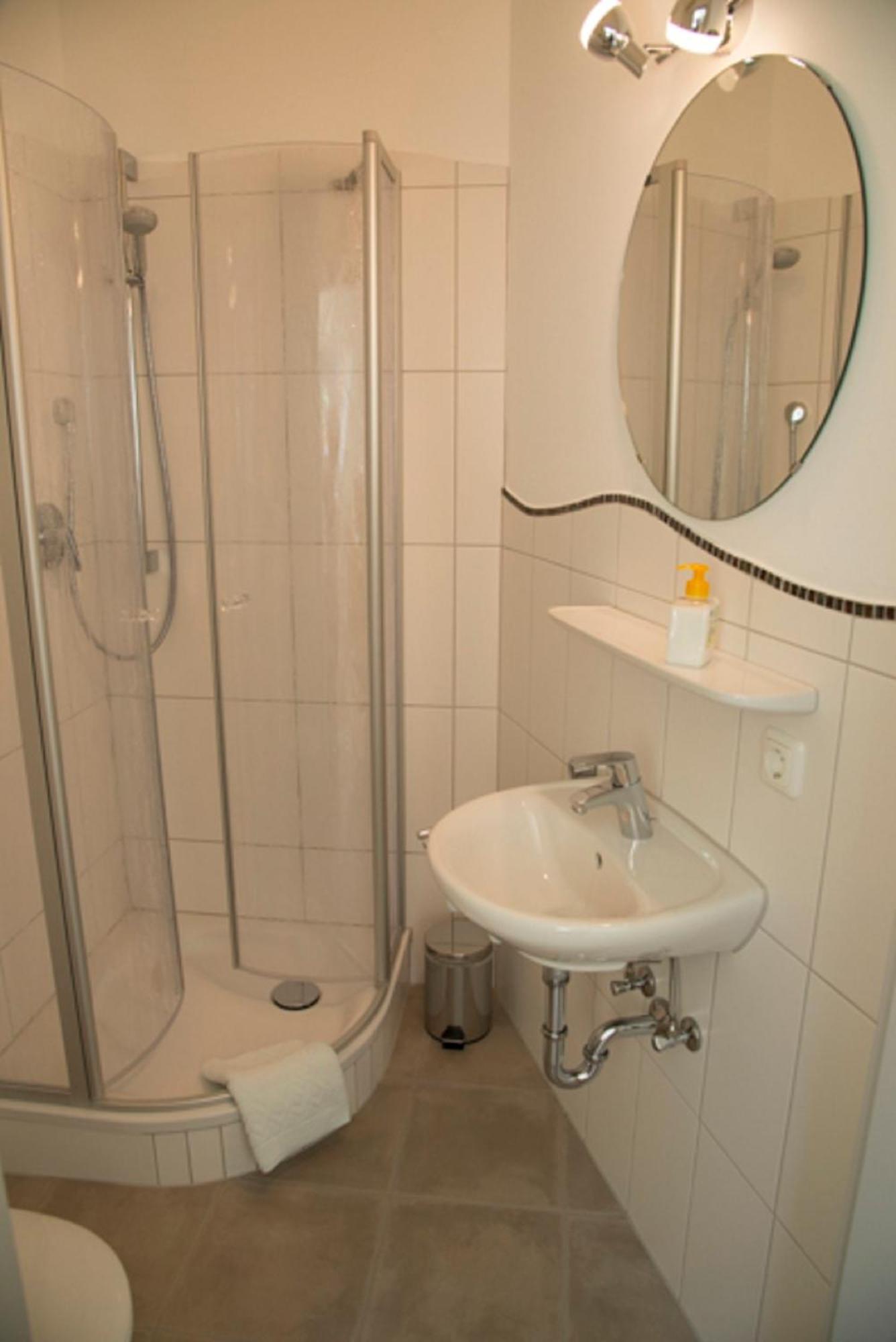 Pension Jederzeit Wallersdorf Экстерьер фото