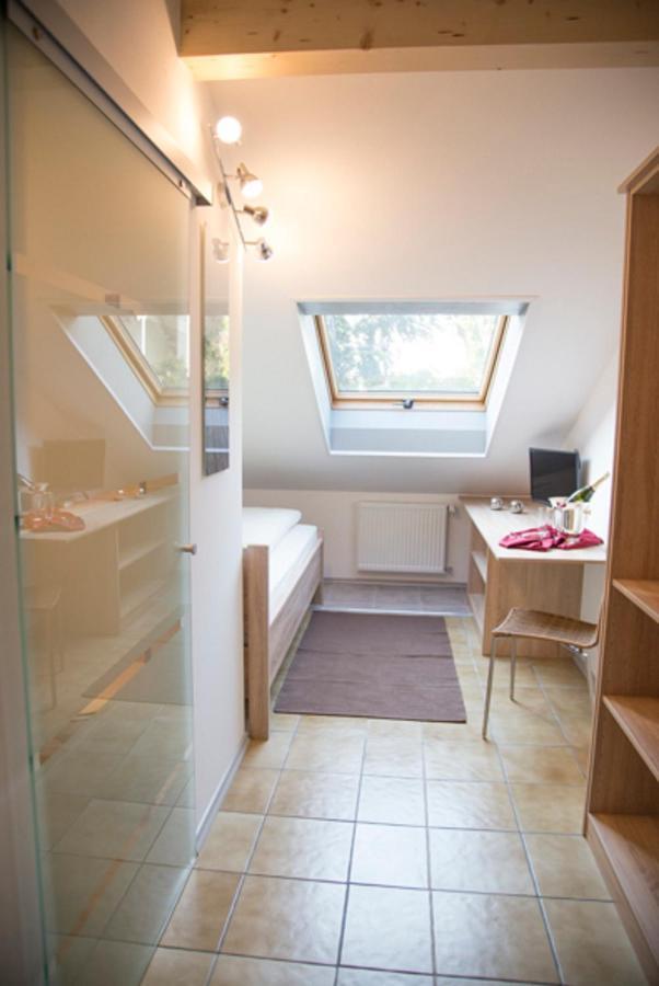 Pension Jederzeit Wallersdorf Экстерьер фото